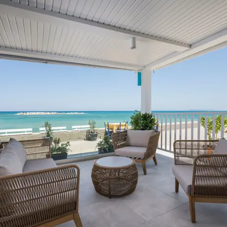Kyma Seafront Apartments