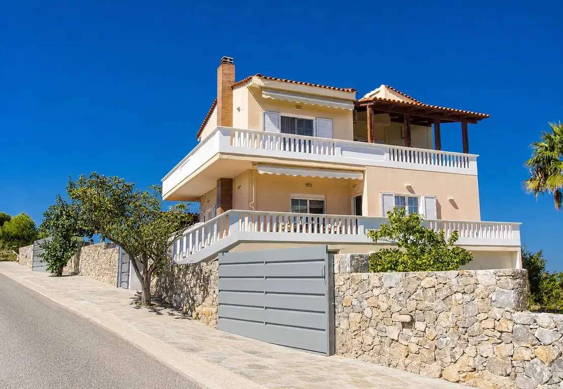 Villa for Sale in Korakies, Akrotiri Area, Chania